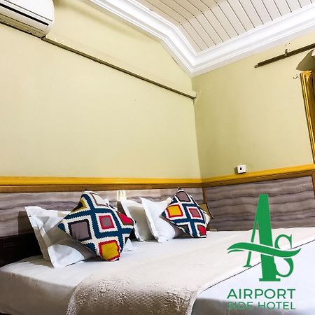 Airport Side Hotel Akra Dış mekan fotoğraf